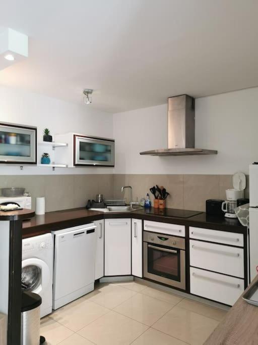 Appartement La Tranquillite, 2Mn A Pieds Mer Fréjus Exteriör bild